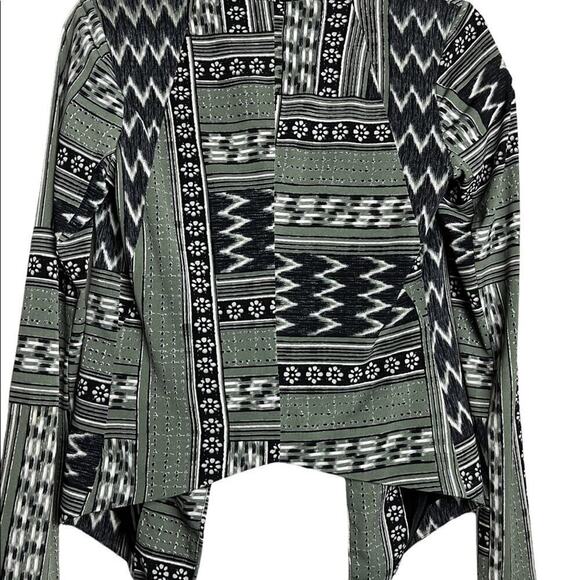 BCBGENERATION Woman’s Cardigan / Size-Small - Picture 3 of 9